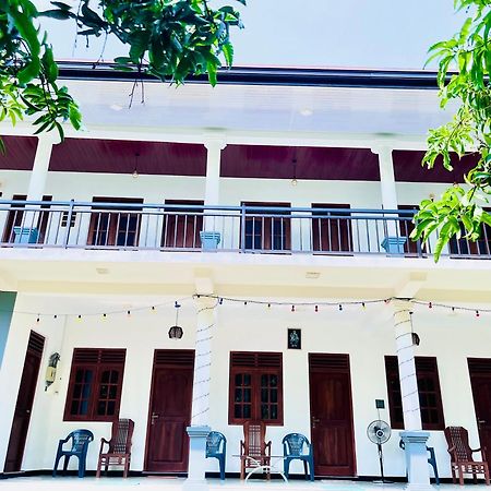 Geethani Tourist Home Polonnaruwa Eksteriør bilde