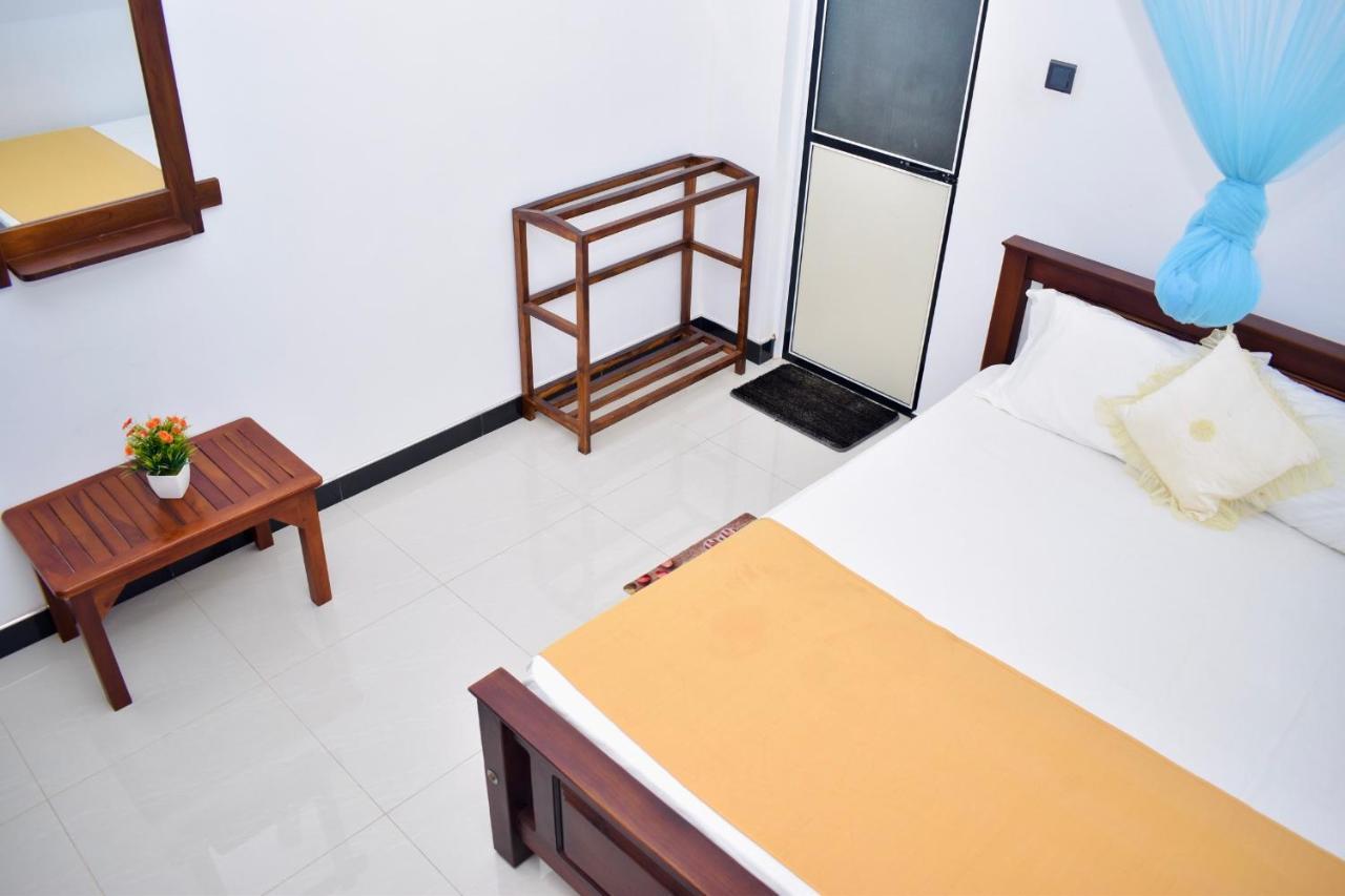Geethani Tourist Home Polonnaruwa Eksteriør bilde
