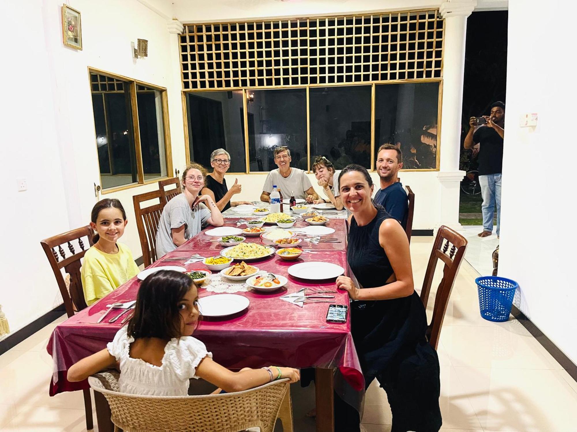 Geethani Tourist Home Polonnaruwa Eksteriør bilde